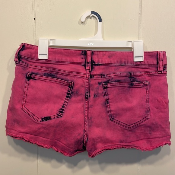 Decree Hot Pink Denim Stonewashed Cutoffs S:11 Excellent Condition - Picture 2 of 7